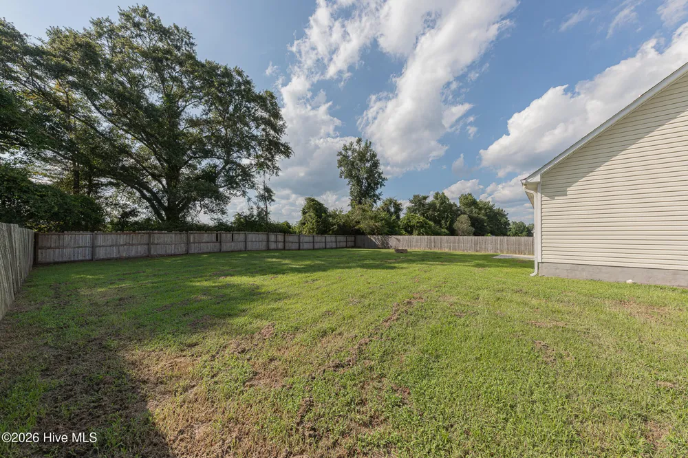 131 Louie Lane Jacksonville, NC 28540