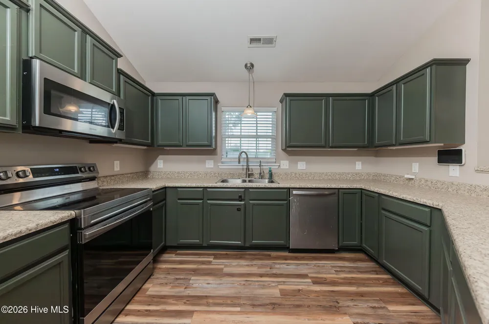 131 Louie Lane Jacksonville, NC 28540