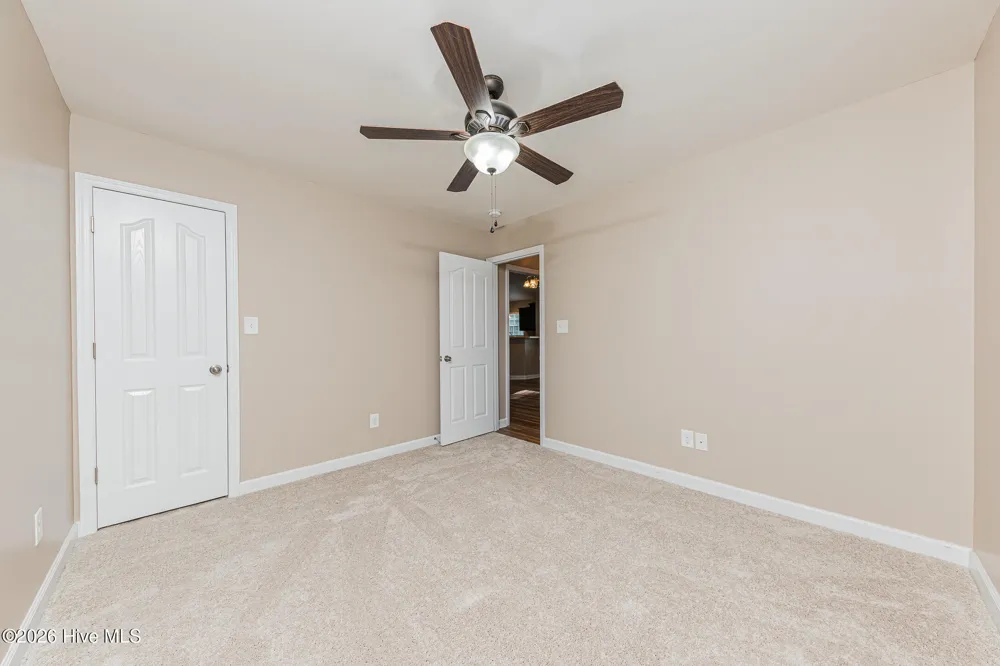 131 Louie Lane Jacksonville, NC 28540