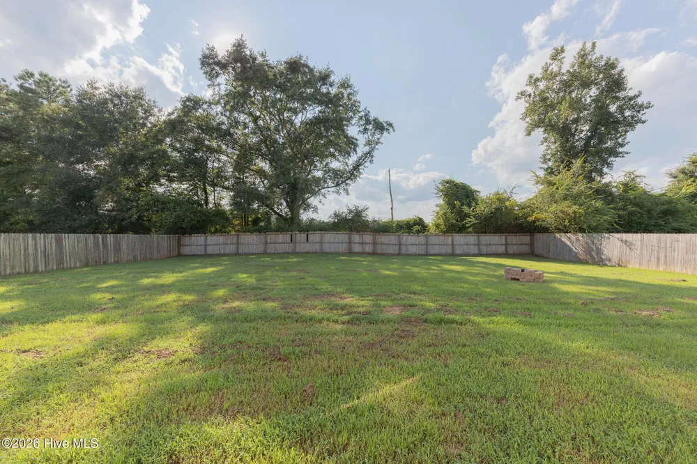131 Louie Lane Jacksonville, NC 28540