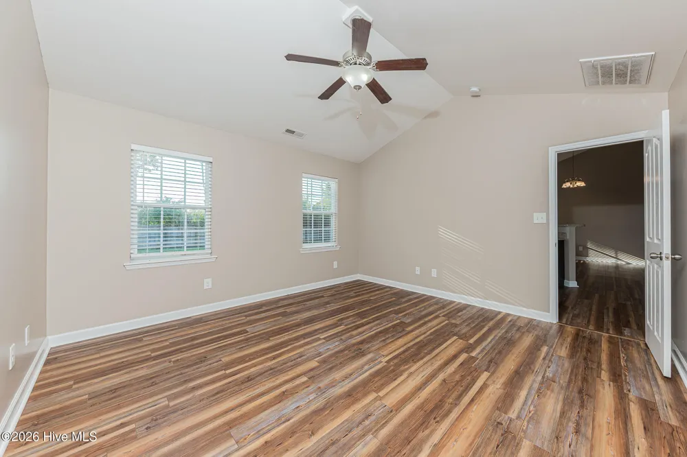 131 Louie Lane Jacksonville, NC 28540