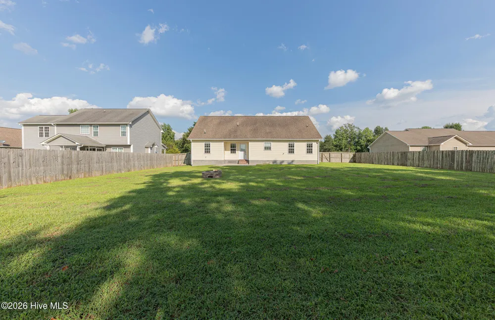 131 Louie Lane Jacksonville, NC 28540