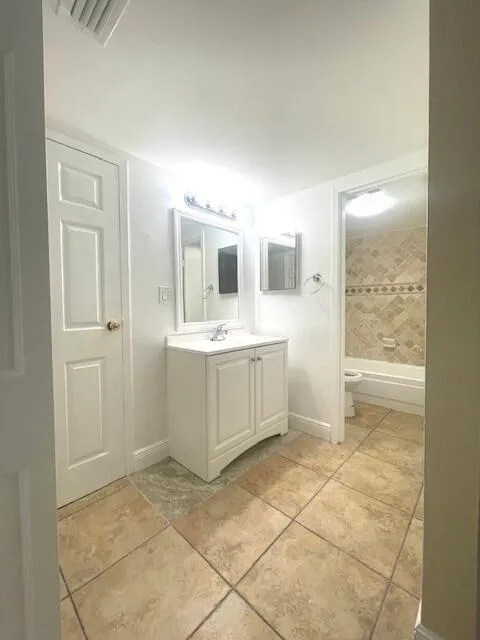 4344 NW 9TH AVENUE #11-1B Deerfield Beach, FL 33064