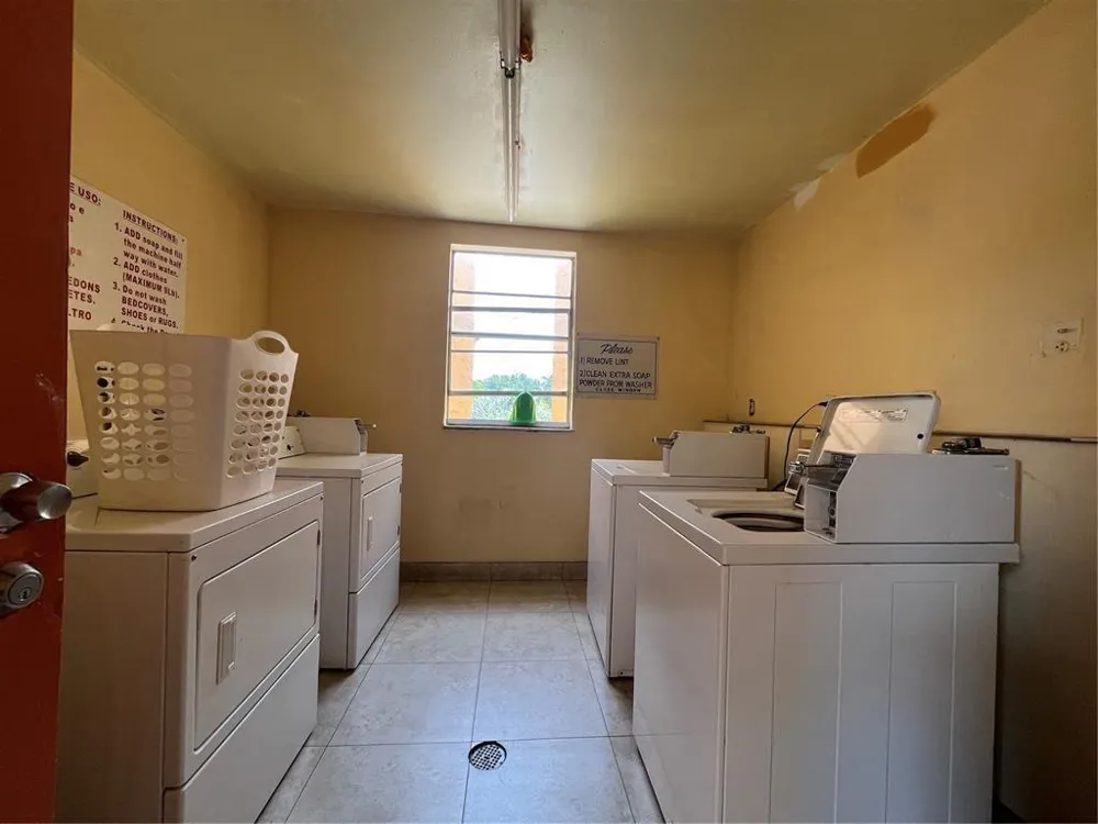 4344 NW 9TH AVENUE #11-1B Deerfield Beach, FL 33064