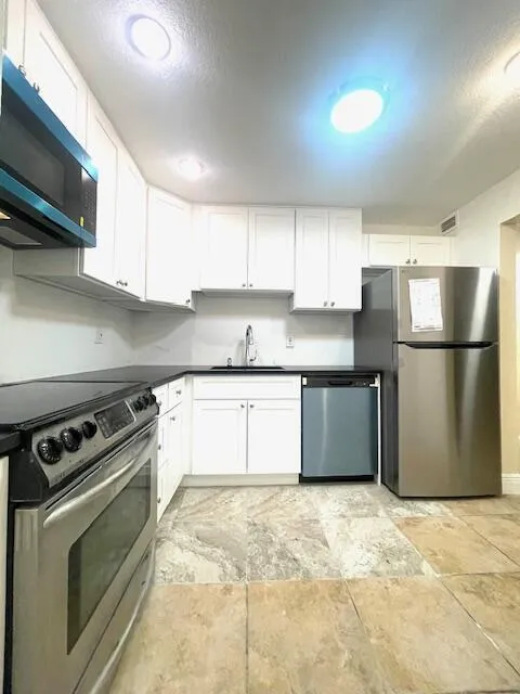 4344 NW 9TH AVENUE #11-1B Deerfield Beach, FL 33064