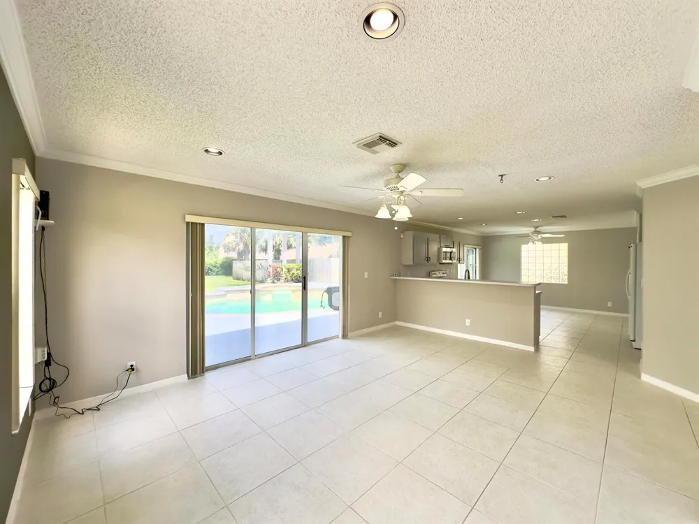 1118 Fosters Mill Drive Boynton Beach, FL 33436