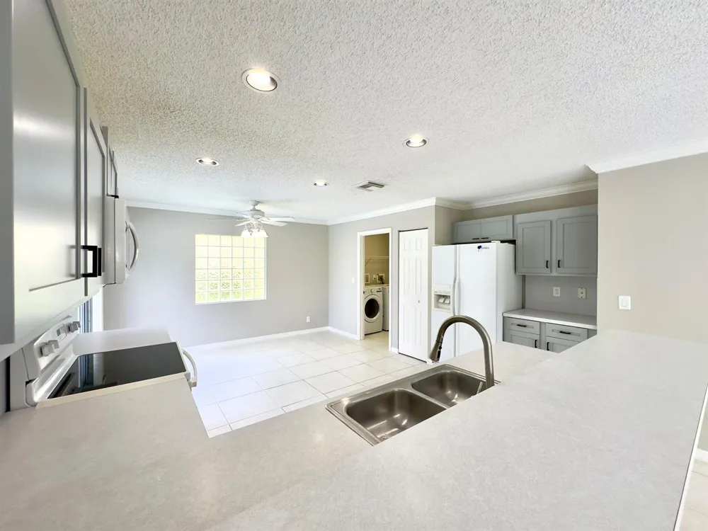 1118 Fosters Mill Drive Boynton Beach, FL 33436