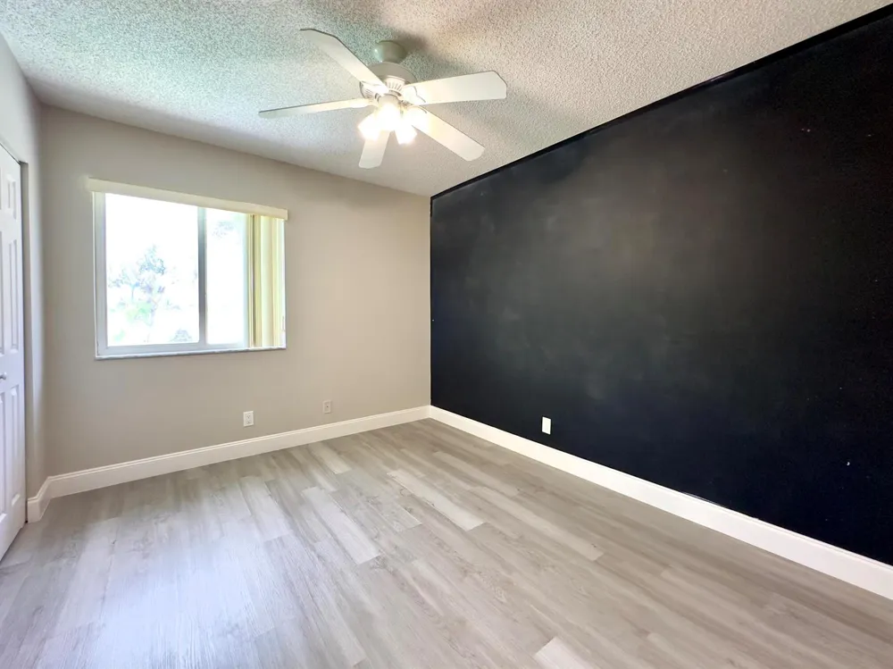 1118 Fosters Mill Drive Boynton Beach, FL 33436