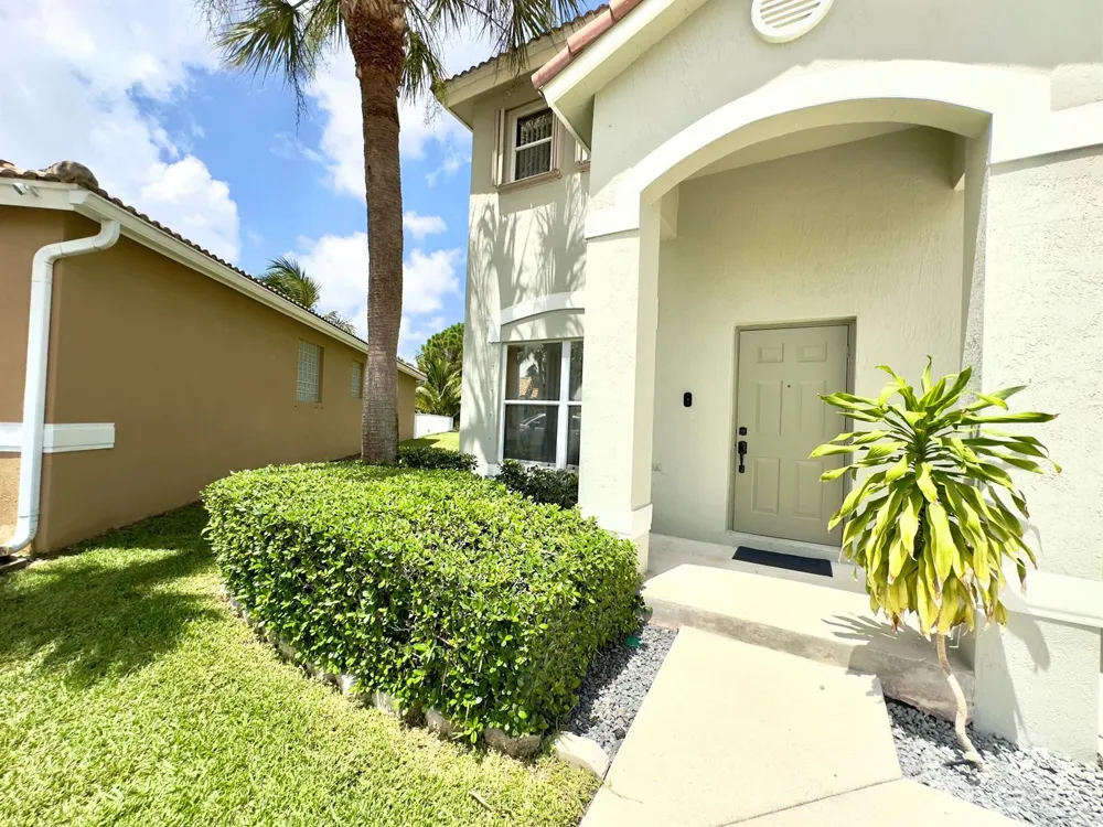 1118 Fosters Mill Drive Boynton Beach, FL 33436