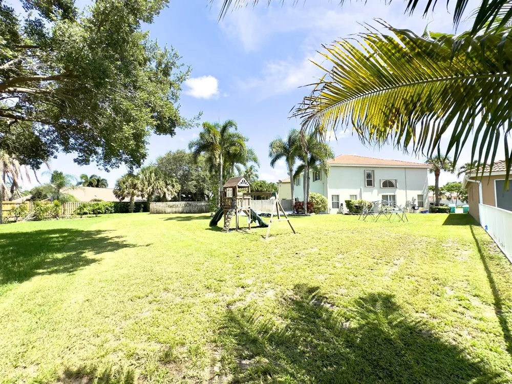 1118 Fosters Mill Drive Boynton Beach, FL 33436