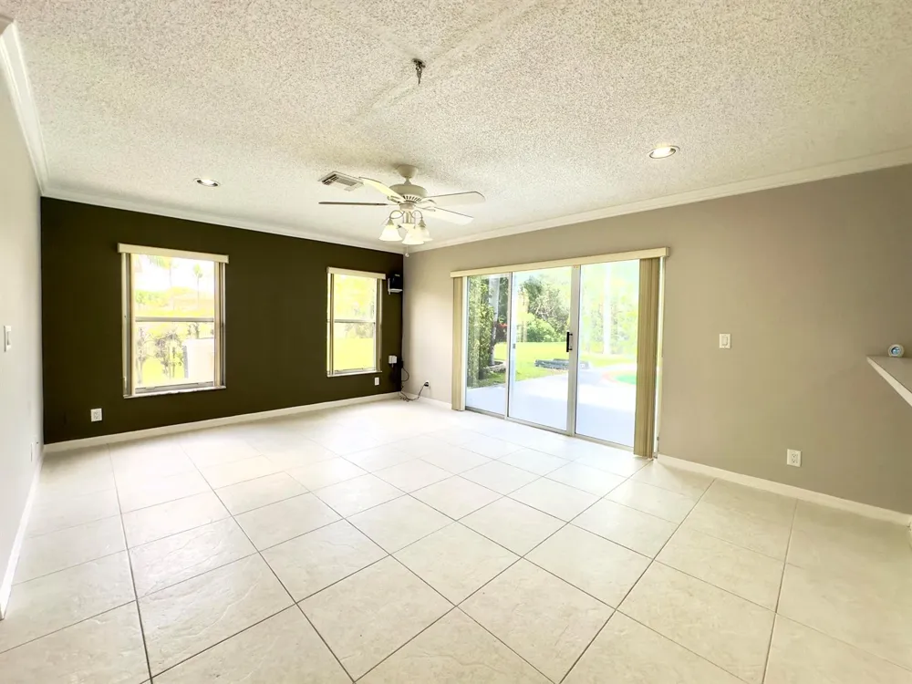 1118 Fosters Mill Drive Boynton Beach, FL 33436