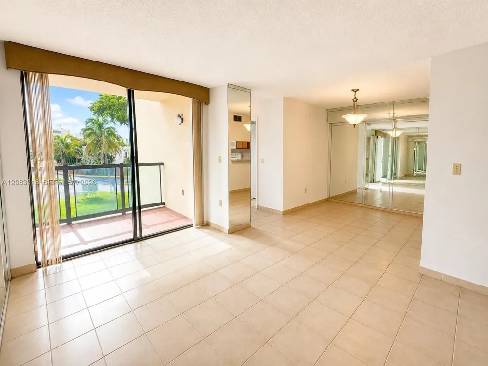 11780 SW 18th St #307-2 Miami, FL 33175