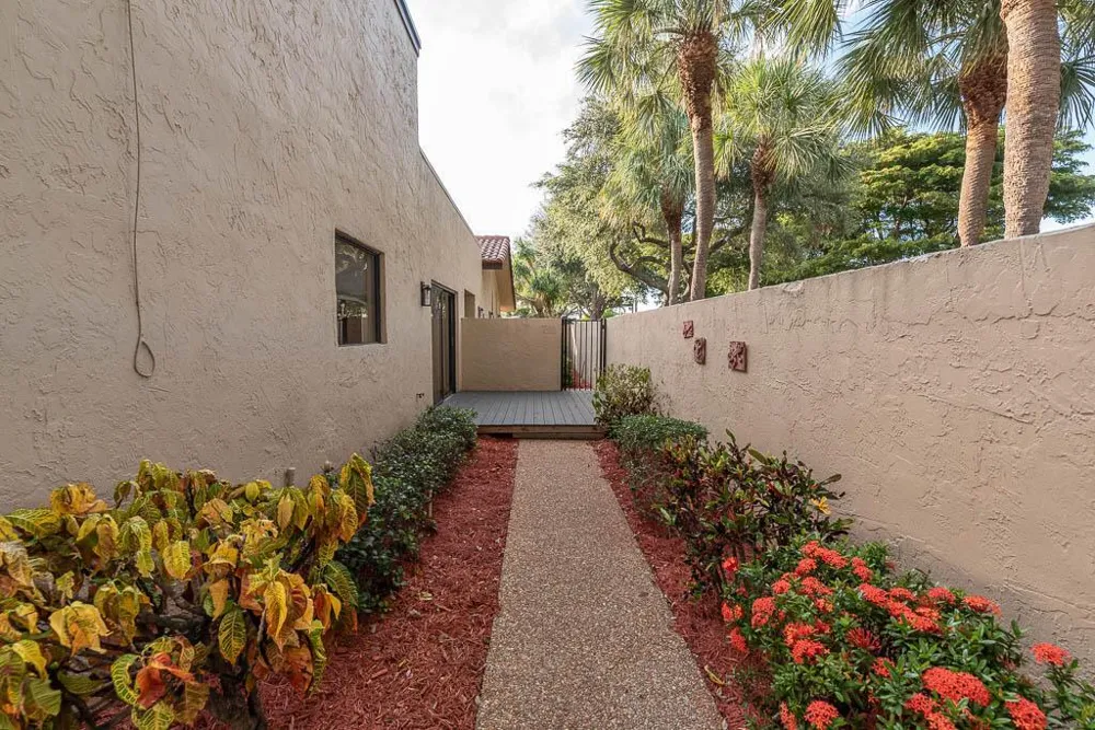 6876 PALMAR COURT Boca Raton, FL 33433