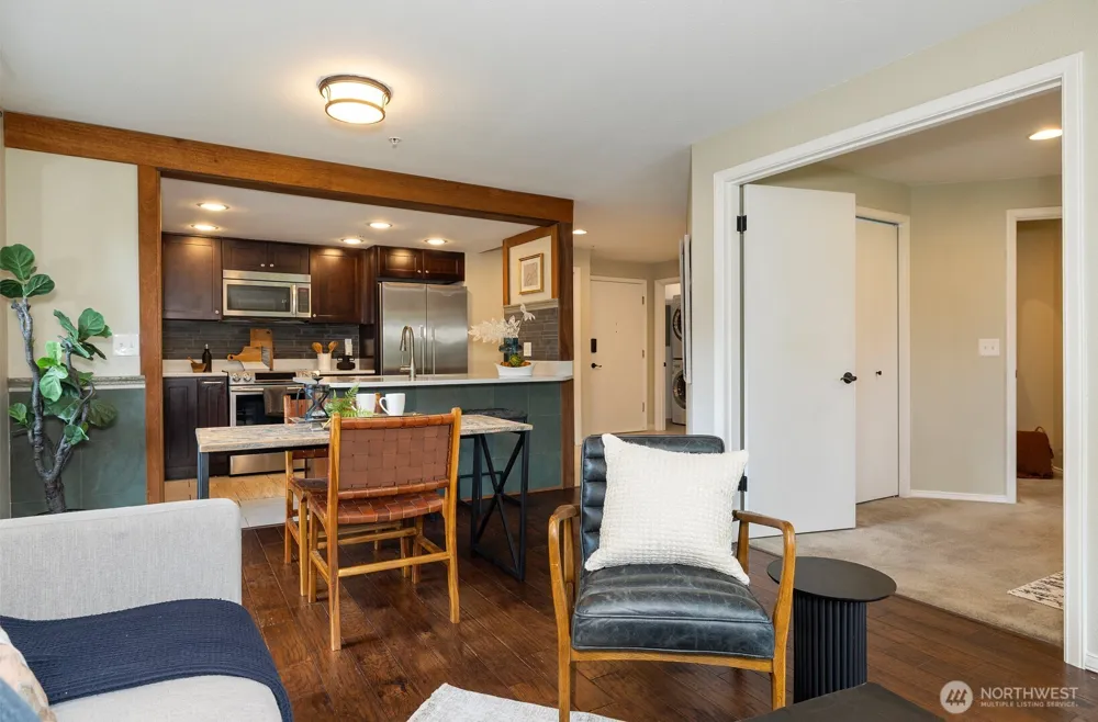 823 161st Place #302 Seattle, WA 98133