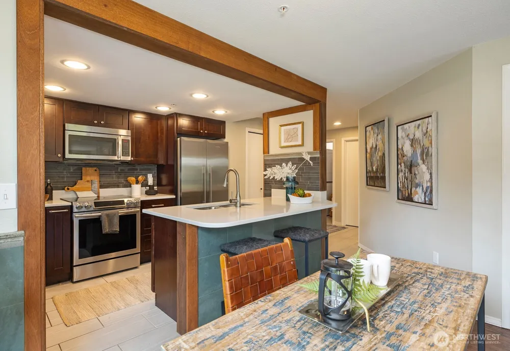 823 161st Place #302 Seattle, WA 98133