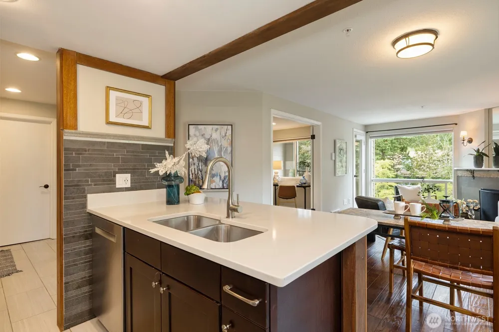 823 161st Place #302 Seattle, WA 98133
