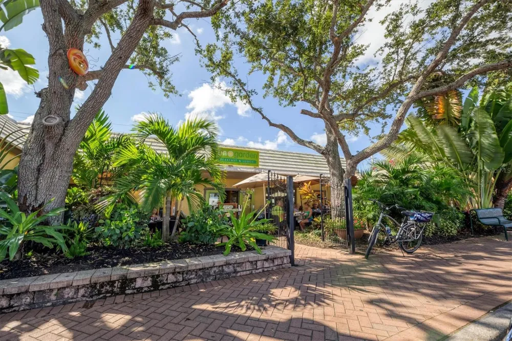 5159 OAKMONT PLACE Sarasota, FL 34242