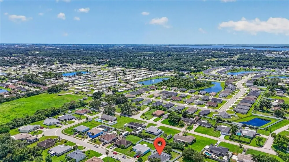 5815 33RD DRIVE E Palmetto, FL 34221