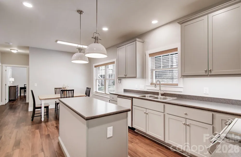 182 Ellerslie Acre Hendersonville, NC 28739