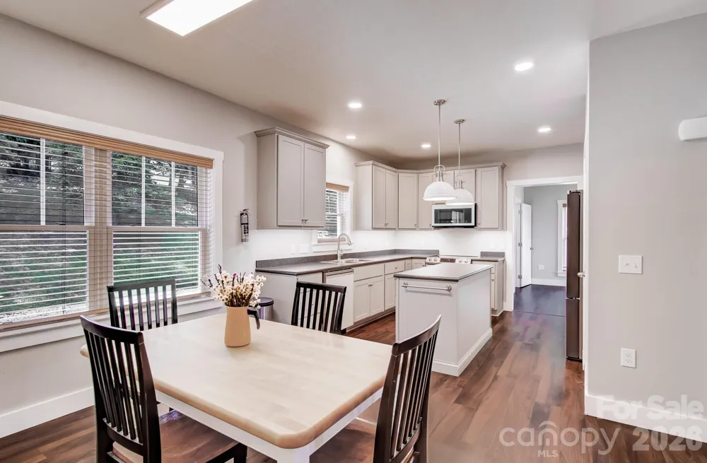 182 Ellerslie Acre Hendersonville, NC 28739