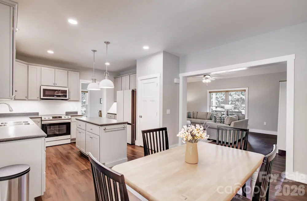 182 Ellerslie Acre Hendersonville, NC 28739