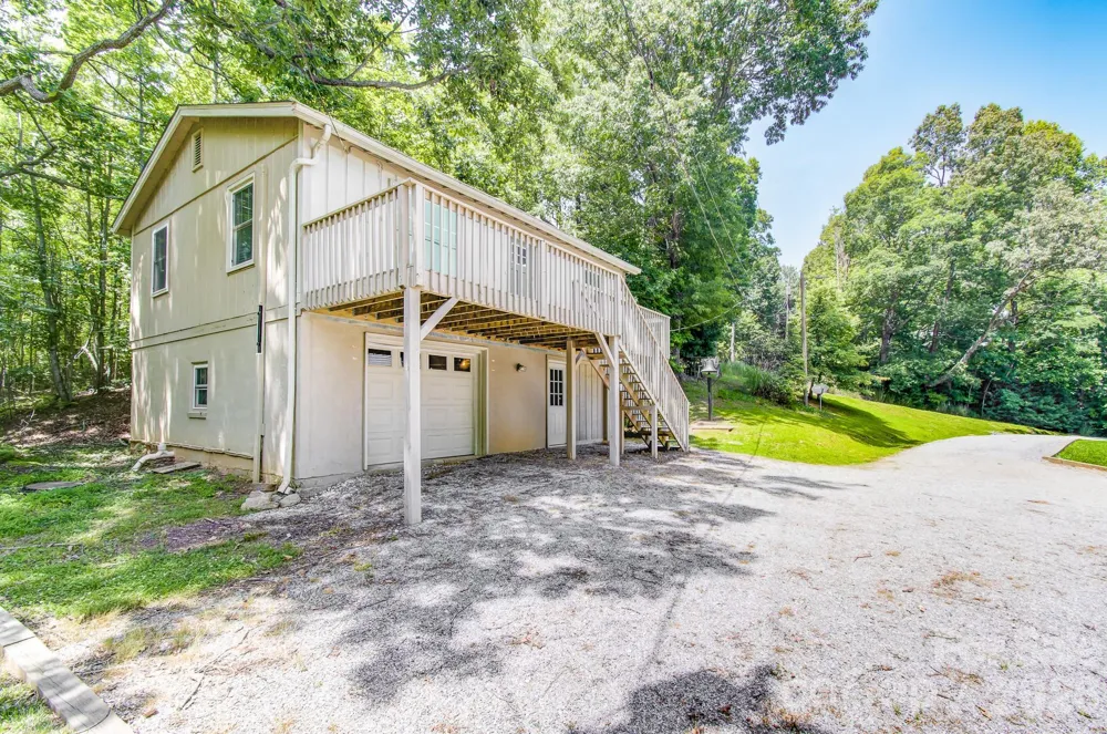182 Ellerslie Acre Hendersonville, NC 28739