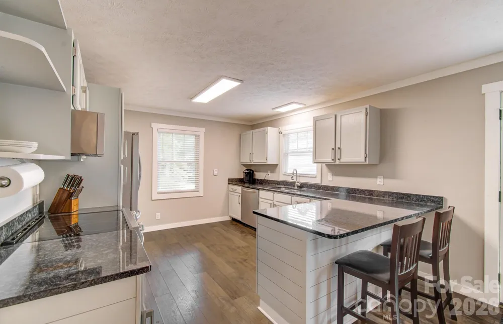 182 Ellerslie Acre Hendersonville, NC 28739