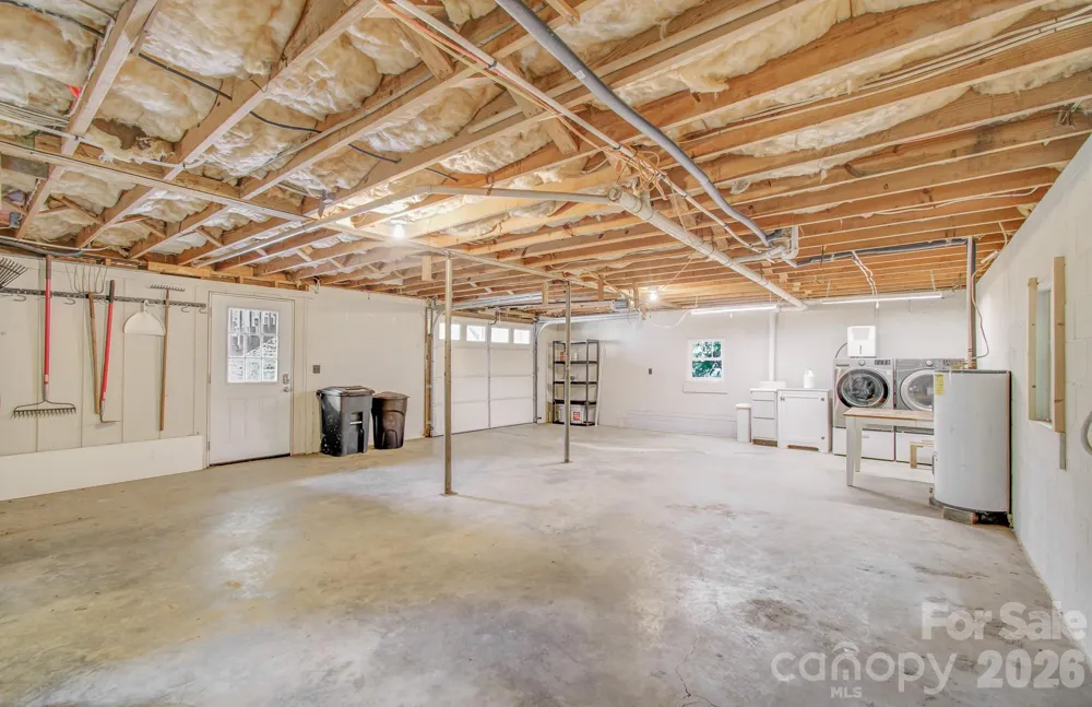 182 Ellerslie Acre Hendersonville, NC 28739