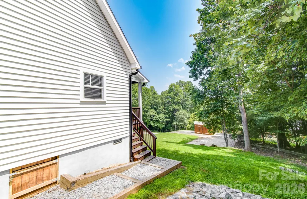 182 Ellerslie Acre Hendersonville, NC 28739