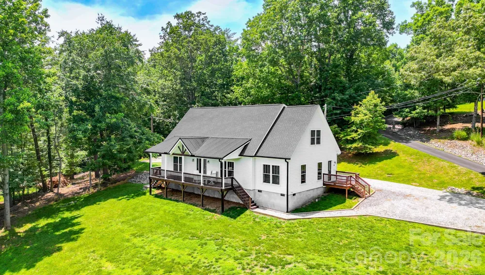182 Ellerslie Acre Hendersonville, NC 28739