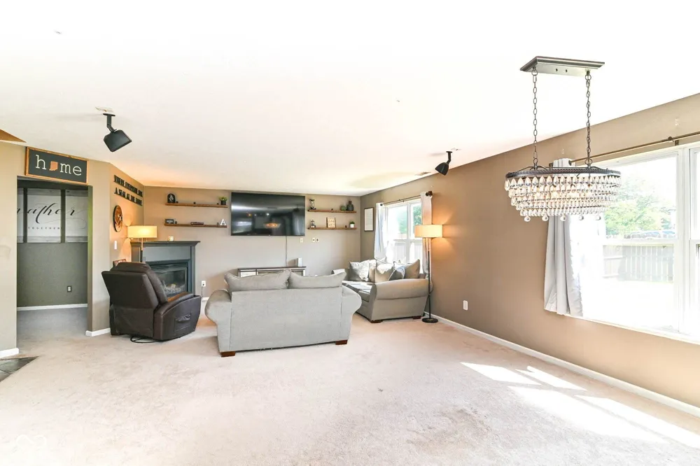 6302 Boulder Drive Anderson, IN 46013