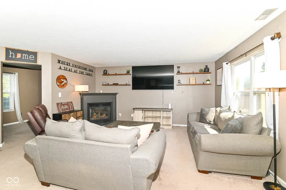 6302 Boulder Drive Anderson, IN 46013