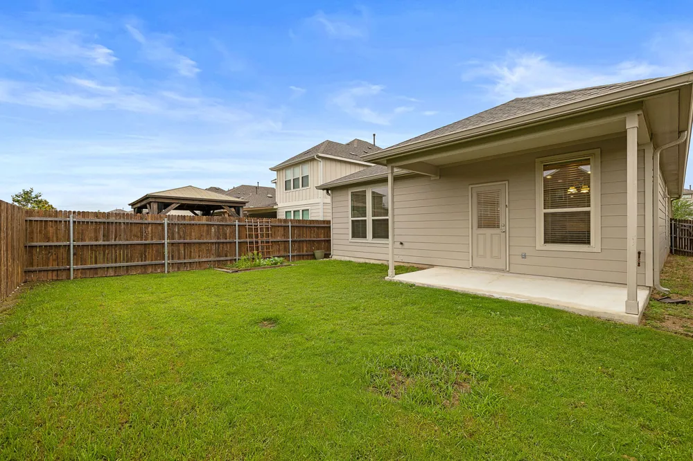 284 Zuma Drive Liberty Hill, TX 78642