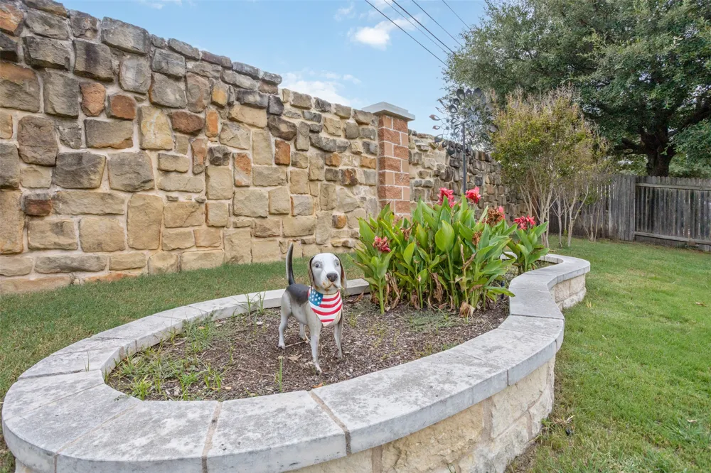 2211 Heritage Well Lane Pflugerville, TX 78660