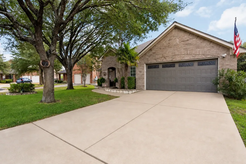 2211 Heritage Well Lane Pflugerville, TX 78660