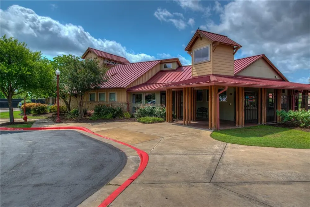 2211 Heritage Well Lane Pflugerville, TX 78660