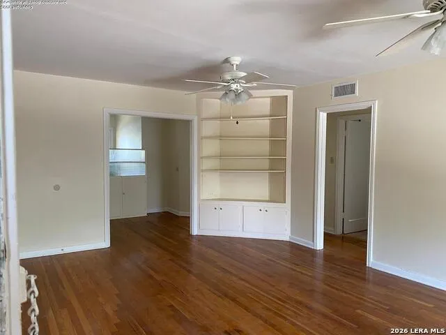 152 TERRELL RD Unit 4 Alamo Heights, TX 78209