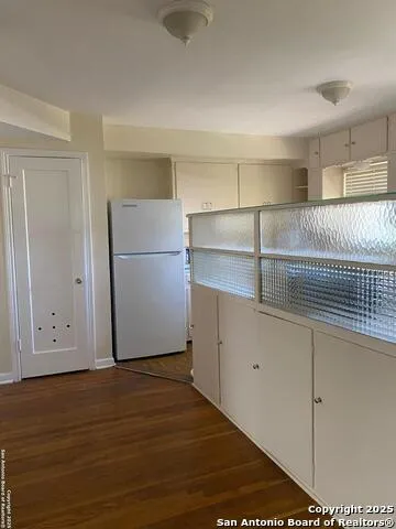 152 TERRELL RD Unit 4 Alamo Heights, TX 78209