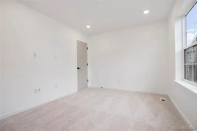 9542 Richfield Street Commerce City, CO 80022
