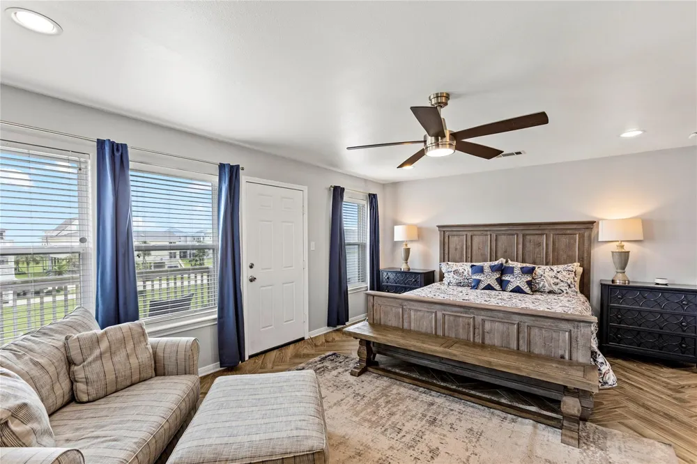 4114 Courageous Lane Galveston, TX 77554