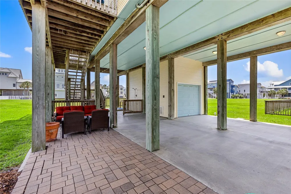 4114 Courageous Lane Galveston, TX 77554