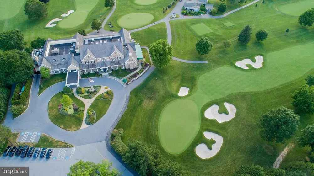 622 COUNTRY CLUB LANE Havertown, PA 19083