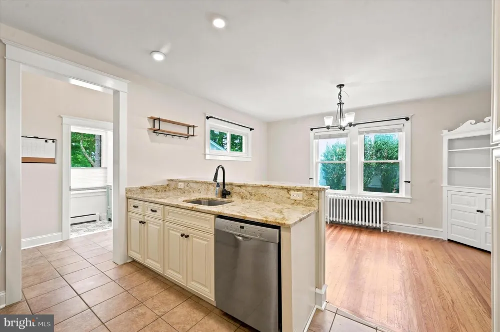622 COUNTRY CLUB LANE Havertown, PA 19083