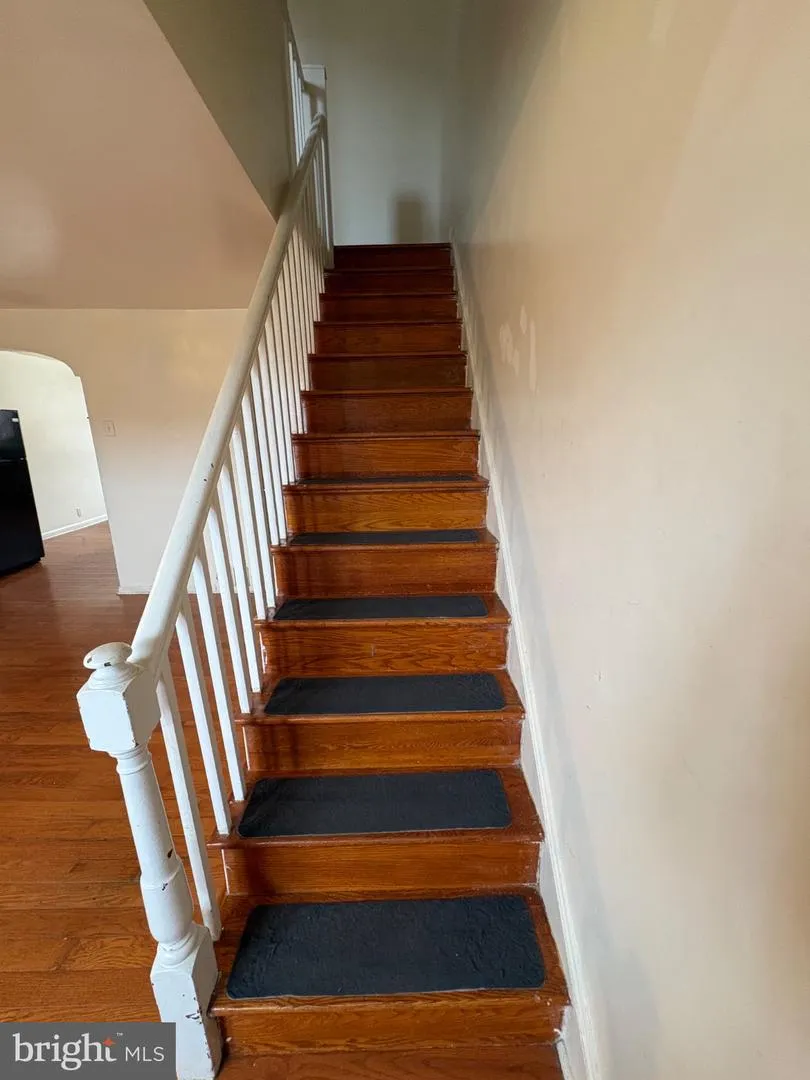 2112 LONGSHORE AVENUE Philadelphia, PA 19149