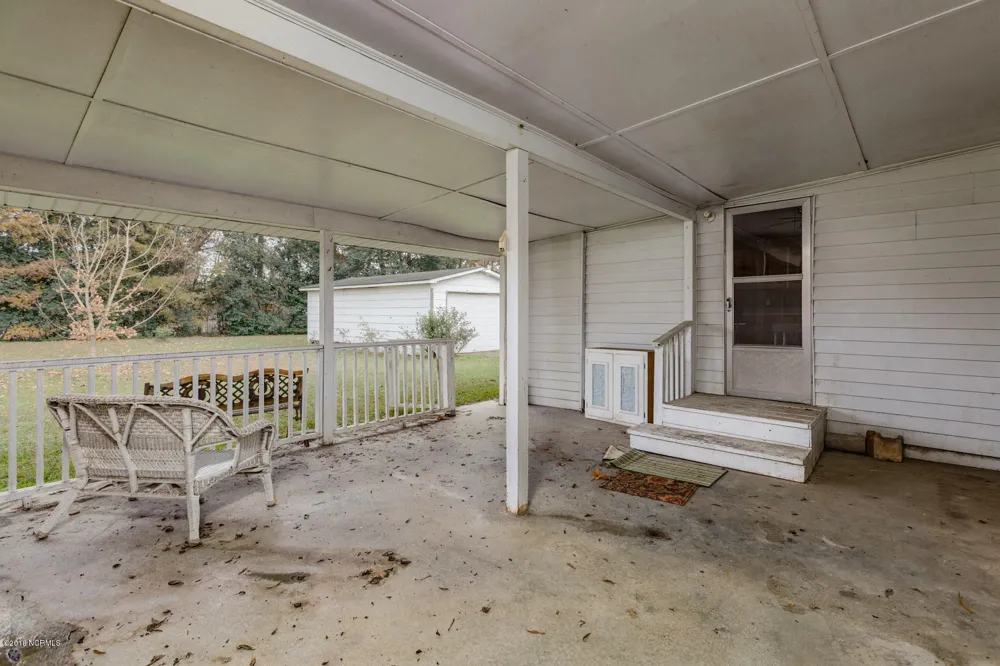 506 Raleigh Road Clinton, NC 28328