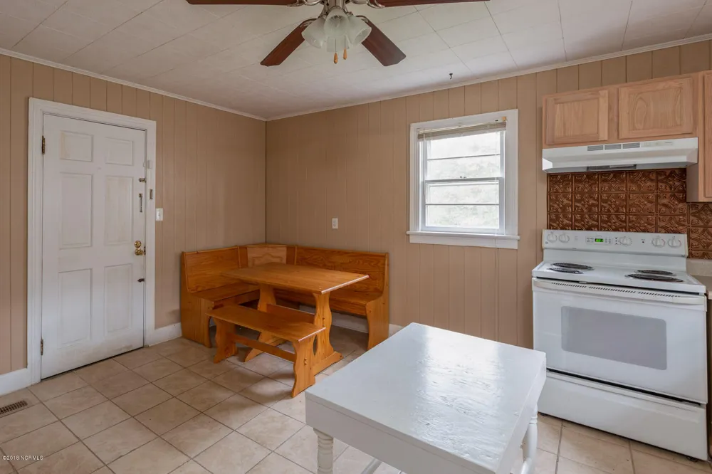 506 Raleigh Road Clinton, NC 28328