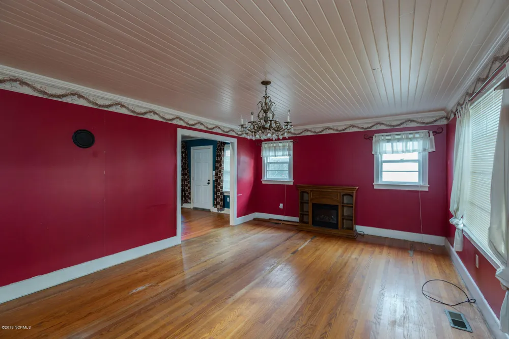 506 Raleigh Road Clinton, NC 28328