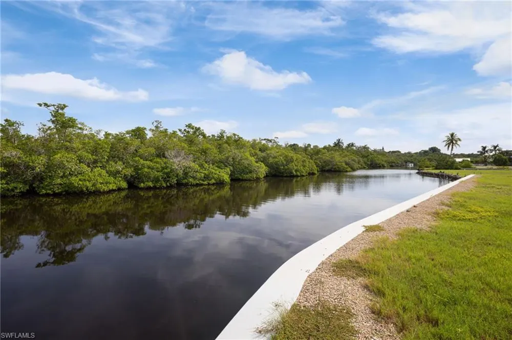 1100 Christopher Court Naples, FL 34104