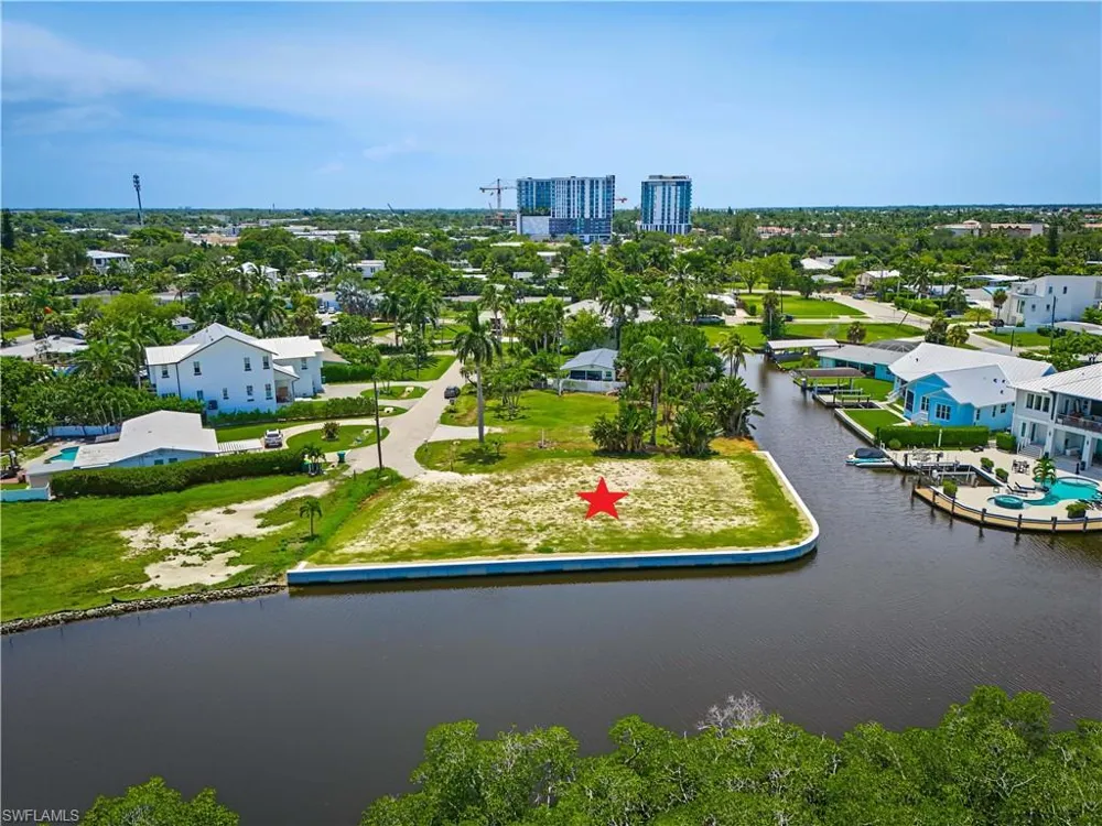 1100 Christopher Court Naples, FL 34104