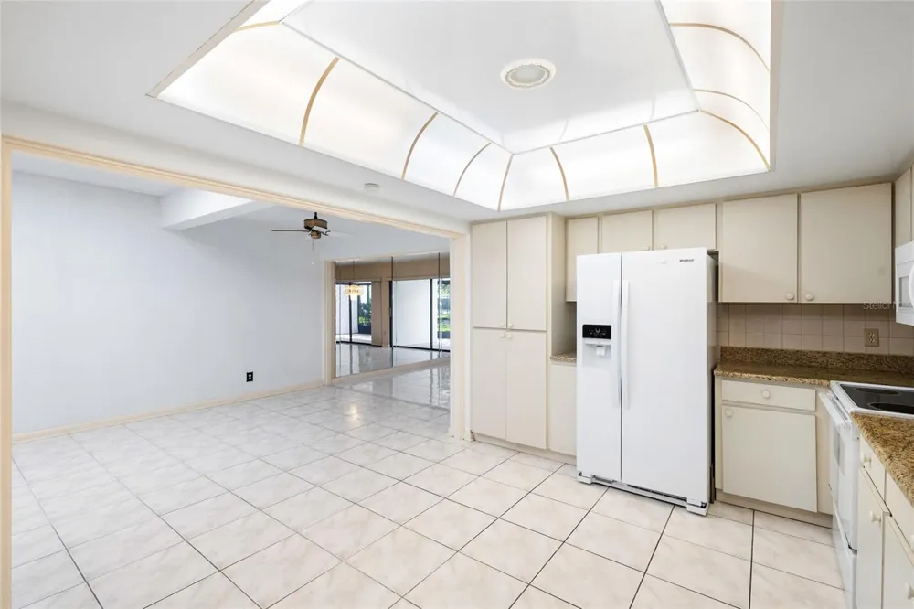 14225 CYPRESS CIRCLE #14225 Tampa, FL 33618